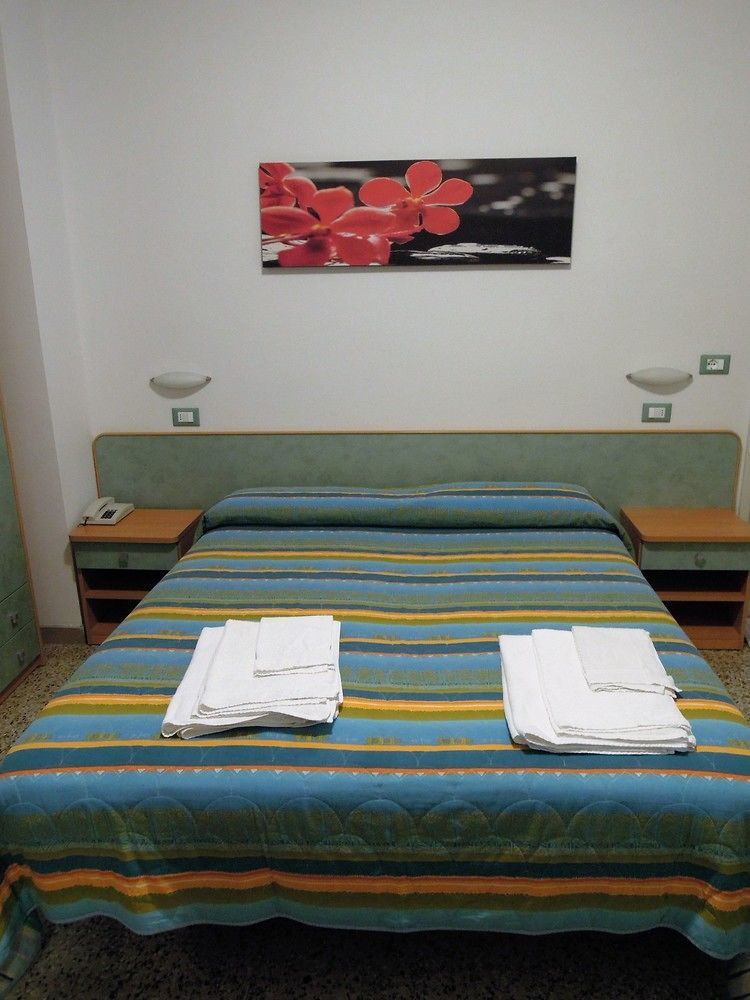 Rio Hotel 2*