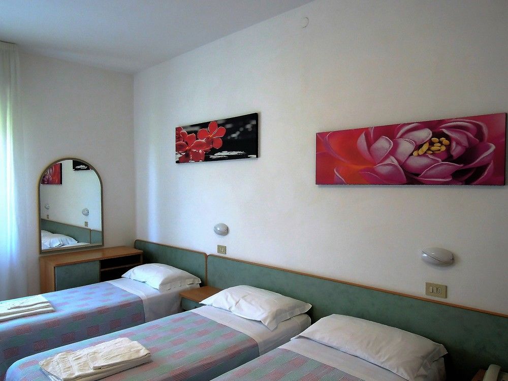 Rio Hotel 2*