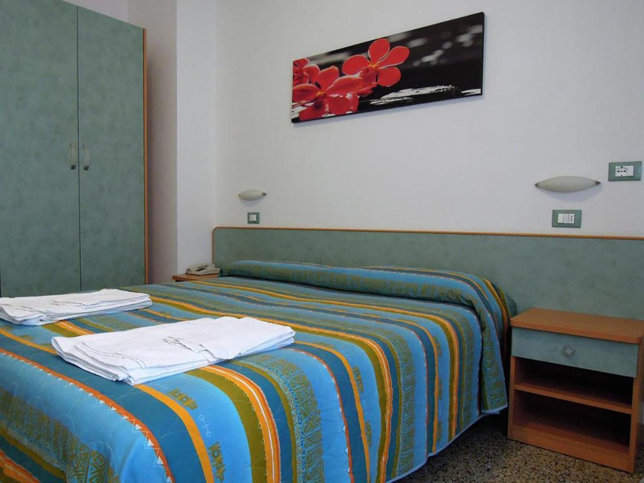 Rio Hotel 2*